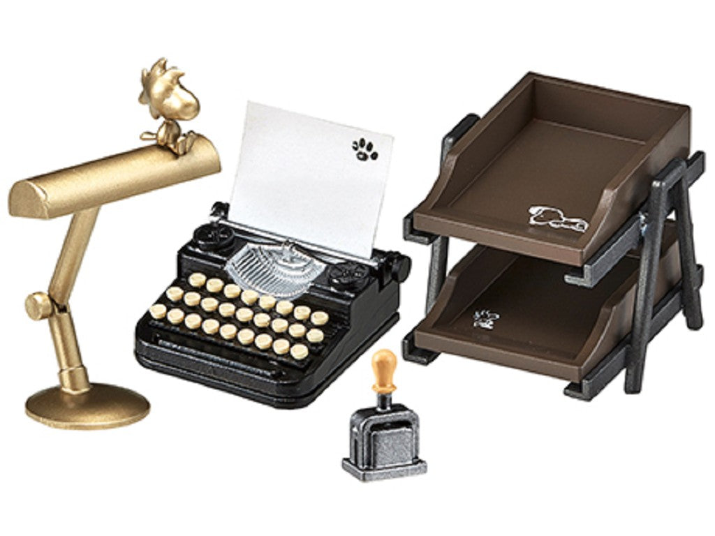 Re-ment Miniature Peanuts Snoopy's Vintage Writing Room - No.4